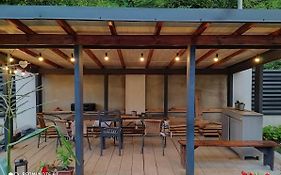Flat In Cottage Close To The Centre Parking, Wifi, Bbq